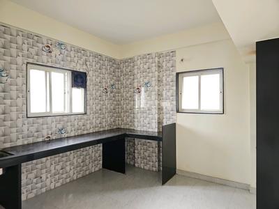 2 BHK Unfurnished Flat