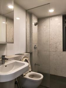 Common Bathroom Image of 2430 Sq.ft 3 BHK Apartment / Flat for rent in Sumer Park, Mazgaon Mumbai for Rs. 175000