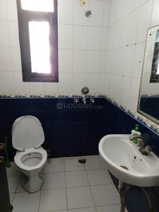 Bathroom Image of 1800 Sq.ft 3.5 BHK Apartment / Flat for sale in Sapna Ghar Apartment, Sector 11 Dwarka New Delhi for Rs. 27500000