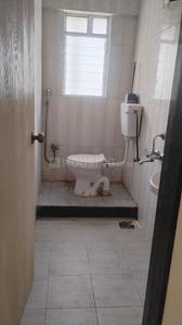 Bathroom Image of 550 Sq.ft 1 BHK Apartment / Flat for rent in Upper Kharadi Pune for Rs. 17500