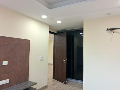 Bedroom Image of 1800 Sq.ft 3 BHK Builder Floor for sale in Paschim Vihar New Delhi for Rs. 37500000