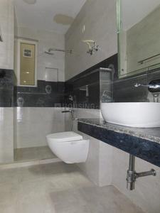 Bathroom Image of 2000 Sq.ft 3 BHK Independent House for rent in Vasant Kunj New Delhi for Rs. 90000