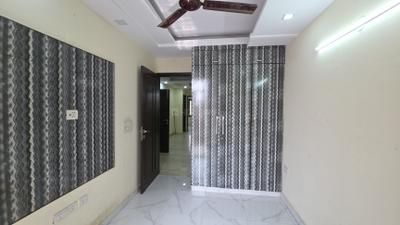 Bedroom Image of 900 Sq.ft 3 BHK Builder Floor for rent in Pitampura New Delhi for Rs. 35000