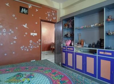 Bedroom Image of 1000 Sq.ft 2 BHK Apartment / Flat for sale in Tollygunge Kolkata for Rs. 4000000