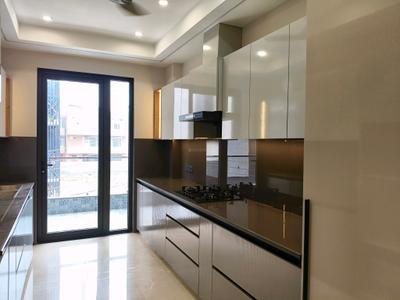Kitchen Image of 2430 Sq.ft 4 BHK Builder Floor for sale in Nirwana Luxury Floors, Sector 50 Gurgaon for Rs. 36000000