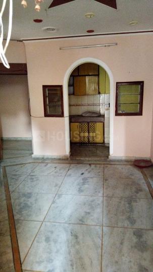 Living Room Image of 600 Sq.ft 2 BHK Builder Floor for rent in Vijay Nagar New Delhi for Rs. 25000