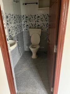Bathroom Image of 900 Sq.ft 2 BHK Apartment / Flat for rent in Sanath Nagar Hyderabad for Rs. 20000