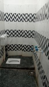 Bathroom Image of 900 Sq.ft 1 RK Independent House for rent in Bijnor Lucknow for Rs. 4500