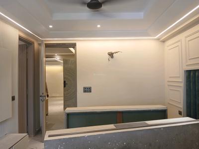 Bedroom Image of 1800 Sq.ft 3 BHK Builder Floor for sale in Rajouri Garden New Delhi for Rs. 32000000