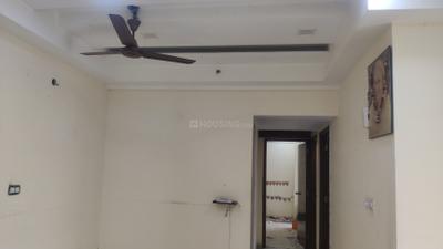 Living Room Image of 1586 Sq.ft 3 BHK Apartment / Flat for rent in DLF Capital Greens Phase 1 And 2, Karampura New Delhi for Rs. 50000