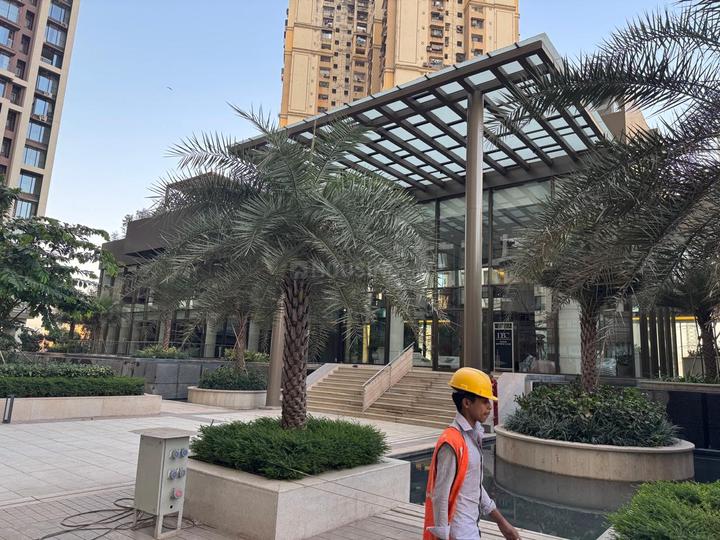 Dosti Eastern Bay Main Image 1