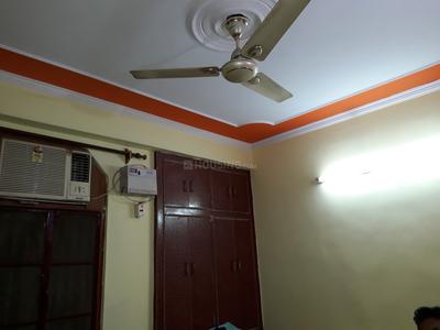 Bedroom Image of 1000 Sq.ft 2 BHK Apartment / Flat for sale in Dilshad Garden New Delhi for Rs. 4800000