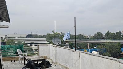 Balcony Image of 1000 Sq.ft 1 RK Builder Floor for rent in Model Town New Delhi for Rs. 16000