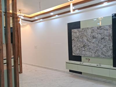 Living Room Image of 1500 Sq.ft 3 BHK Apartment / Flat for sale in Sector 72 Noida for Rs. 5450000