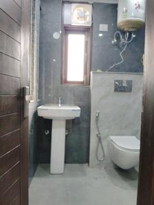Common Bathroom Image of 1080 Sq.ft 3 BHK Apartment / Flat for sale in Rajpur New Delhi for Rs. 6500000