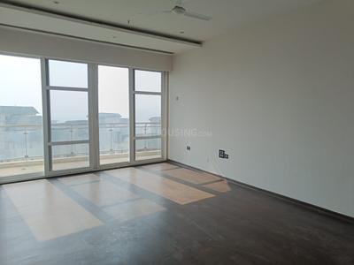 Bedroom Image of 4425 Sq.ft 4 BHK Apartment / Flat for sale in Mahagun Mezzaria, Sector 78 Noida for Rs. 89000000