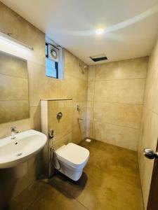 Bathroom Image of 850 Sq.ft 2 BHK Apartment / Flat for sale in Vyttila Kochi for Rs. 7600000