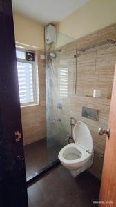 Bathroom Image of 700 Sq.ft 2 BHK Apartment / Flat for rent in Royal Oasis, Malad West Mumbai for Rs. 58000