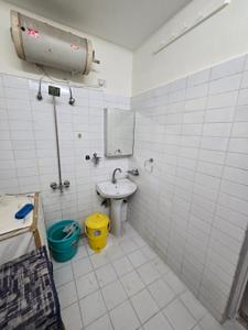 Image of 910 Sq.ft 2 BHK Apartment / Flat for rent in Rizvi Complex, Pali Hill, Mumbai for Rs. 125000