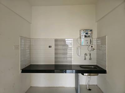 Kitchen Image of 850 Sq.ft 2 BHK Apartment / Flat for rent in Tanishq Vlasta , Alandi Pune for Rs. 13500