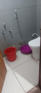 Bathroom Image of 400 Sq.ft 1 RK Apartment / Flat for rent in Pipliyapala Park IDA Site Indore for Rs. 2500