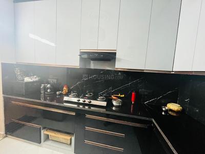 Kitchen Image of 1055 Sq.ft 2 BHK Builder Floor for sale in Arun Vihar, Sector 37 Noida for Rs. 22000000