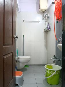 Common Bathroom Image of 550 Sq.ft 1 BHK Apartment / Flat for rent in Kasarvadavali Thane for Rs. 21000