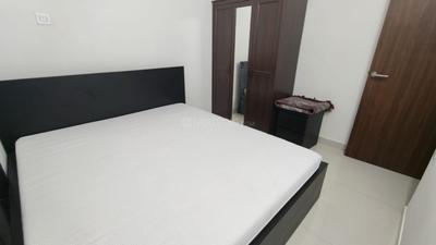 Bedroom Image of 700 Sq.ft 2 BHK Apartment / Flat for rent in  BDD Chawl, Lower Parel Mumbai for Rs. 95000