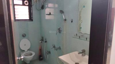 Windsor Tower Bathroom Two 4