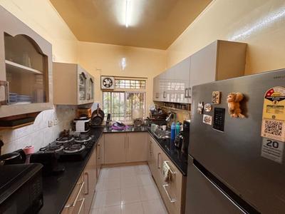 Kitchen Image of 1800 Sq.ft 3 BHK Apartment / Flat for rent in RJ Gardens, Indira Nagar Bengaluru for Rs. 100000