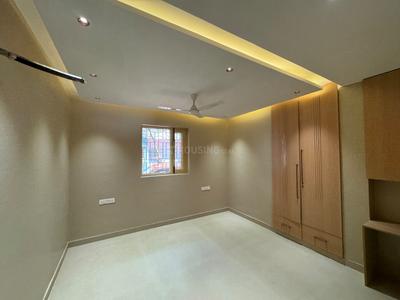 Bedroom Image of 1400 Sq.ft 3 BHK Builder Floor for sale in Janakpuri New Delhi for Rs. 23000000