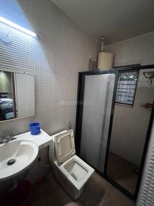 Bathroom Image of 2750 Sq.ft 5 BHK Apartment / Flat for rent in Atur Park, Sangamvadi Pune for Rs. 75000