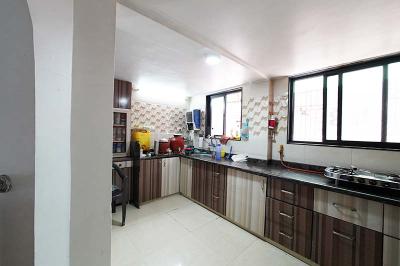 Kitchen Image of 1305 Sq.ft 4 BHK Apartment / Flat for sale in Maninagar Ahmedabad for Rs. 9800000