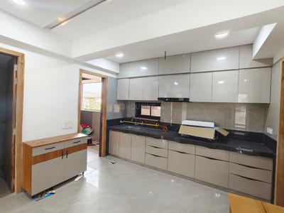 Kitchen Image of 2000 Sq.ft 3 BHK Apartment / Flat for rent in Siddhraj Zoey, Randesan Gandhinagar for Rs. 36000