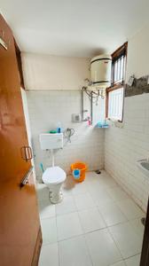 Bathroom Image of 600 Sq.ft 2 BHK Studio for rent in IT Habitat Chandigarh for Rs. 13000