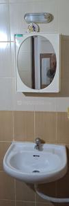 Bathroom Image of 500 Sq.ft 1 BHK Apartment / Flat for rent in Panampilly Nagar Kochi for Rs. 18260