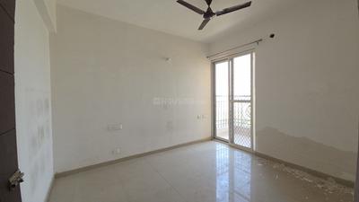 Bedroom Image of 1090 Sq.ft 3 BHK Apartment / Flat for sale in Prateek Grand City, Siddharth Vihar Ghaziabad for Rs. 13500000