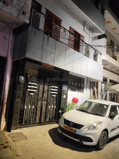 Heera Nagar, Sector 11 Main Image 1