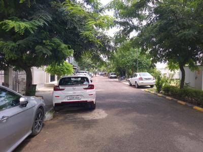 Image of 250 Sq.ft Residential Plot / Land for sale in DLF Alameda, Sector 73, Gurgaon for Rs. 90000000