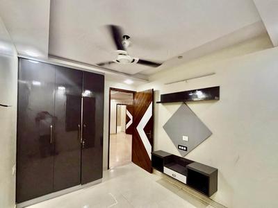 Bedroom Image of 2000 Sq.ft 4 BHK Builder Floor for rent in Shahdara New Delhi for Rs. 55000