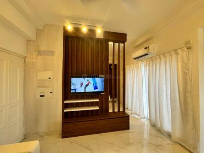 Hall Image of 613 Sq.ft 1 RK Apartment / Flat for rent in Purvanchal Royal City Phase 2, Chi V Greater Noida for Rs. 28000