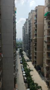 Image of 900 Sq.ft 2 BHK Apartment / Flat for rent in Aditya Urban Royale, Bamheta Village, Ghaziabad for Rs. 16000