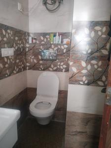 Bathroom Image of 350 Sq.ft 1 RK Builder Floor for rent in Sector 30 Gurgaon for Rs. 18000