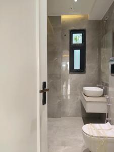 DLF Regency Park 1 Attached Bathroom with Bedroom Two 4