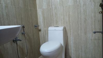 Bathroom Image of 650 Sq.ft 1 BHK Apartment / Flat for rent in Mahadevapura Bengaluru for Rs. 25000