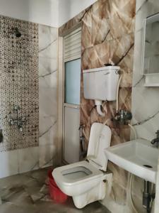 Common Bathroom Image of 590 Sq.ft 1 BHK Apartment / Flat for sale in Kasarvadavali Thane for Rs. 5200000