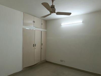 Bedroom Image of 2000 Sq.ft 3 BHK Apartment / Flat for rent in DDA Sector Pocket B C, Vasant Kunj New Delhi for Rs. 70000
