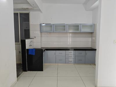 Kitchen Image of 1800 Sq.ft 3 BHK Apartment / Flat for rent in Jainam Sky Memories, Manjalpur Vadodara for Rs. 17000