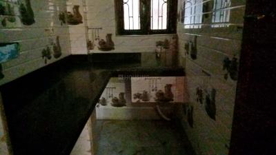 Kitchen Image of 610 Sq.ft 2 BHK Builder Floor for rent in Keshtopur Kolkata for Rs. 8500