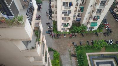 Image of 800 Sq.ft 2 BHK Apartment / Flat for sale in MRG The Balcony, Sector 93, Gurgaon for Rs. 6650000